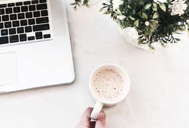 电竞平台中国-鲁班大师果断大闪，蒙恬补上伤害打出0换2