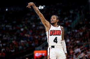 官方网站im电竞-火力充足！杰伦-格林半场15中6拿到14分8板3助2断