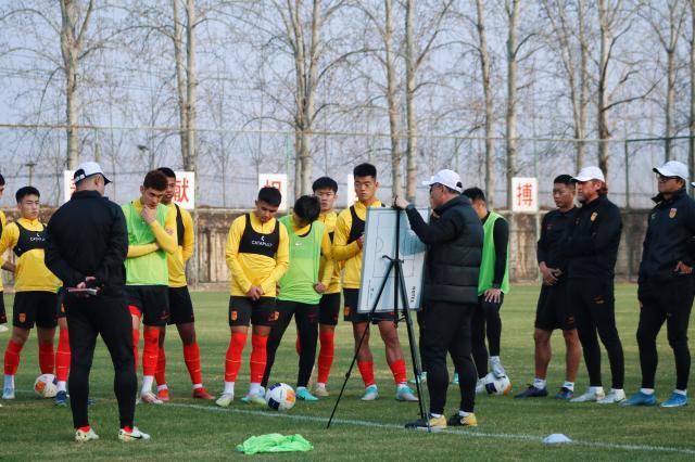 im电竞中国-国奥开内部会议小结热身 对球员社媒再提明确要求